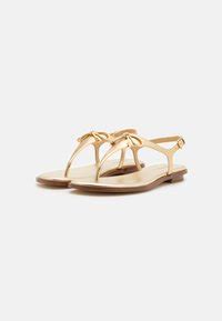 michael kors nori flat thong